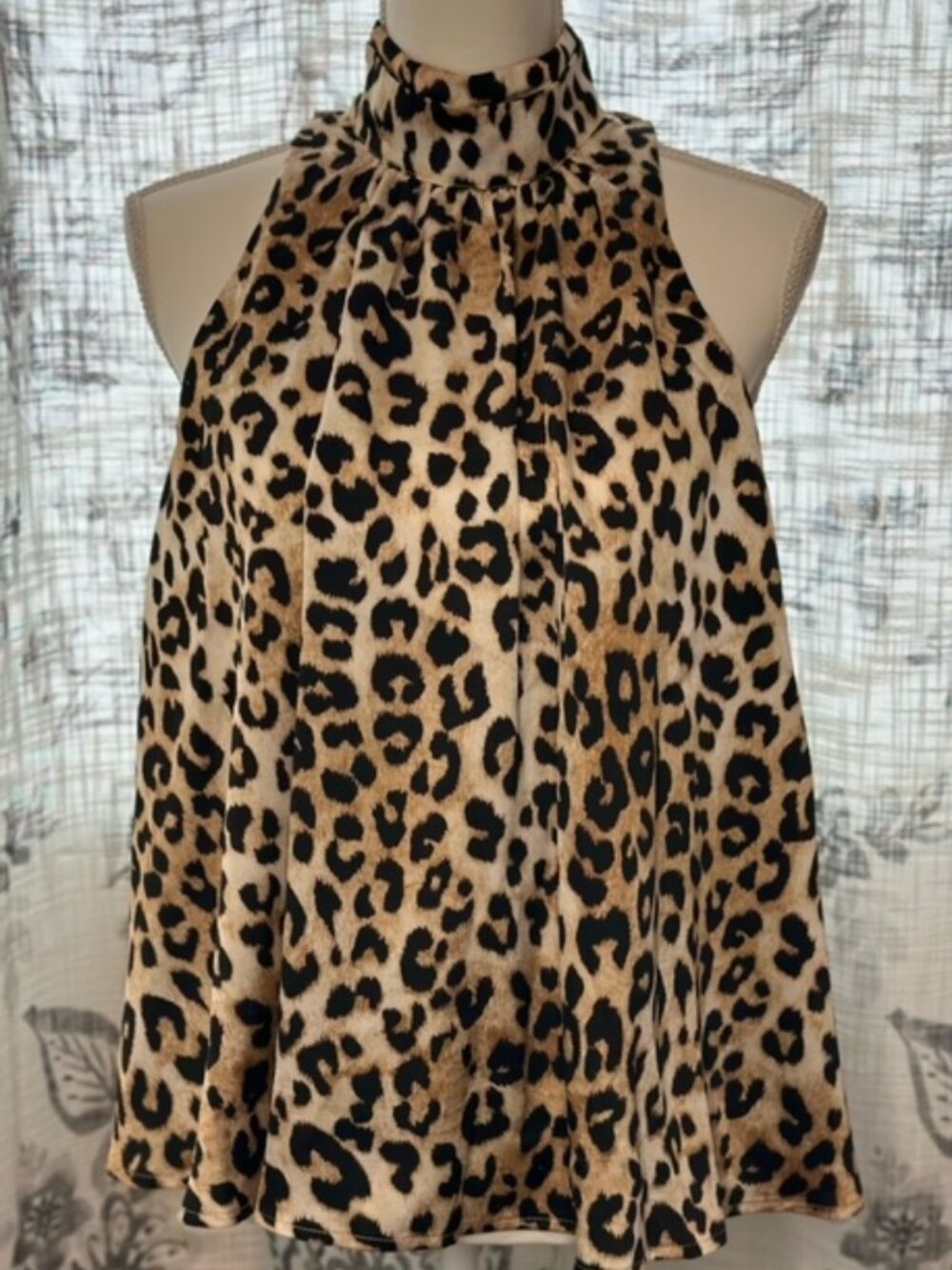 Halter Neck Sleeveless Satin Animal Printed Top